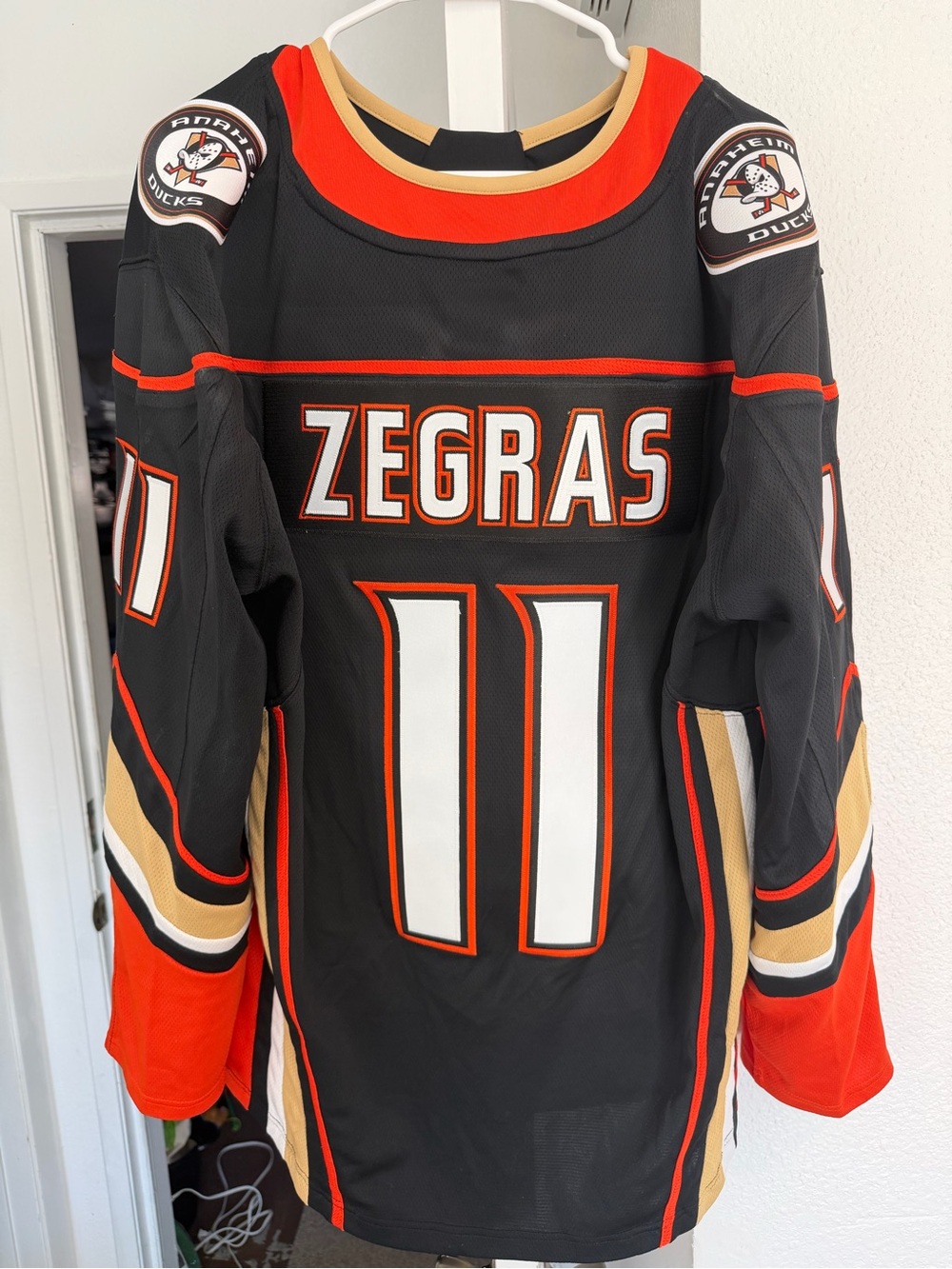 Fanatics Anaheim Ducks Hockey Trevor Zegras Jersey Men’s Size Large New